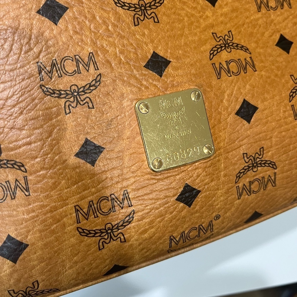MCM COGNAC VISETOS 2 WAY BAG - Picture 3 of 16